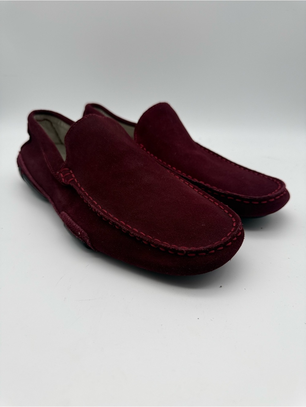 BRAND NEW Kenneth Cole World Hold On Loafers Burgundy Mismatch Sz R 10 / L 9.5
